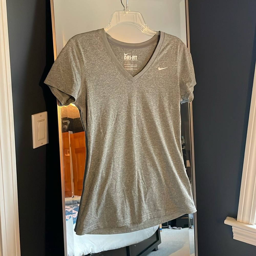Nike Dri-Fit Top l Small